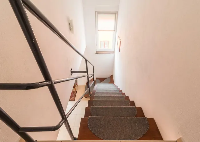 Antonija * Πούλα