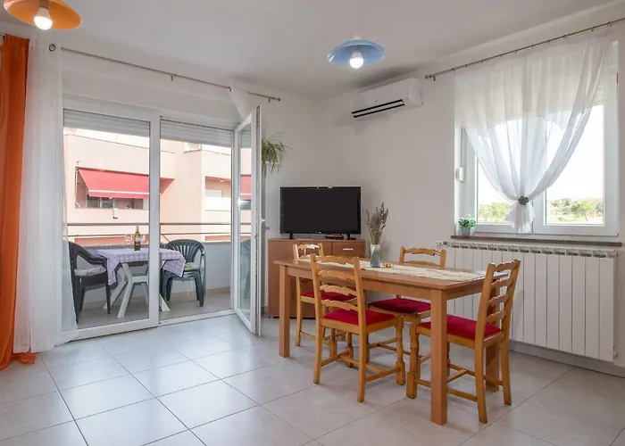 Antonija Διαμέρισμα Πούλα